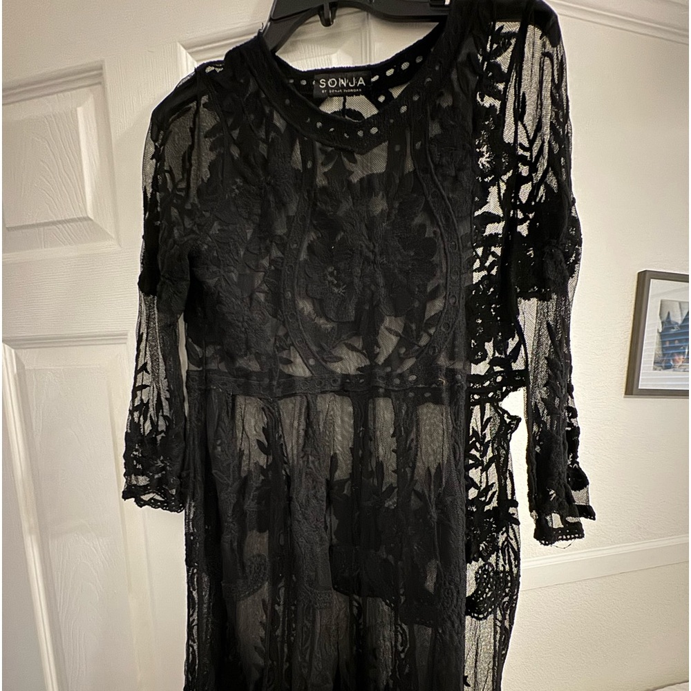 Sonja Morgan Lace Cover Up
